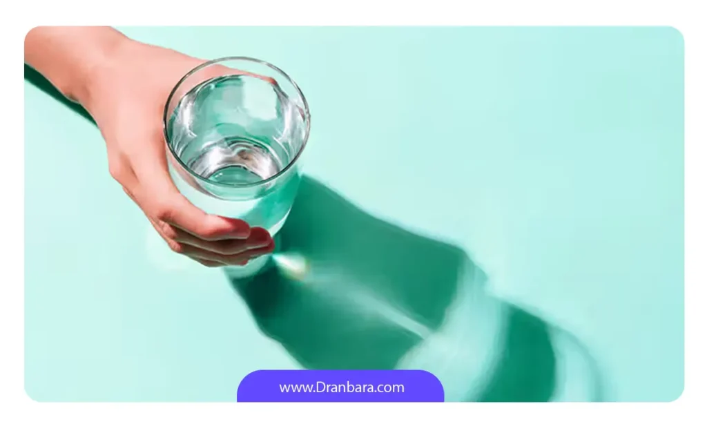 نوشیدن آب کافی